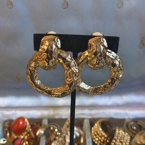 Elegant Gold Textured Hoop Earrings
